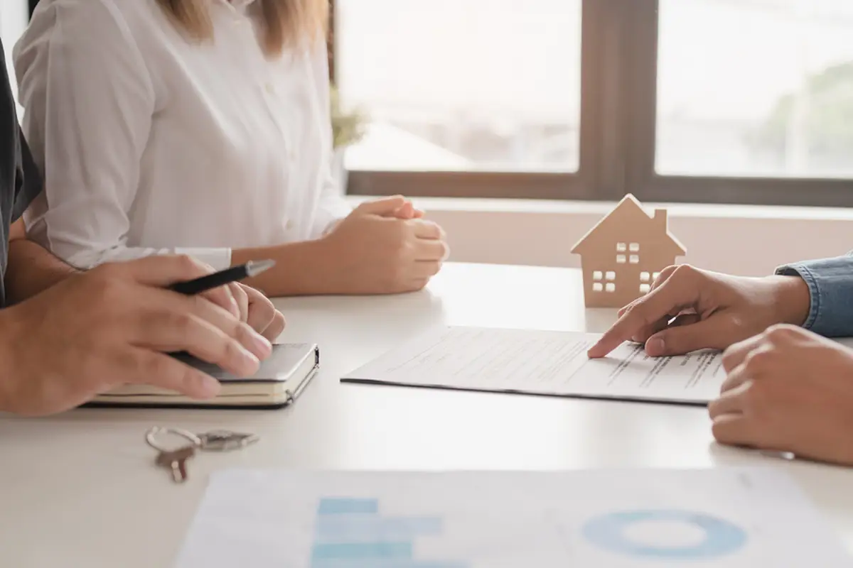 Avoid the Headaches: How Tampa Landlords Can Strengthen Leases and Reduce Conflict